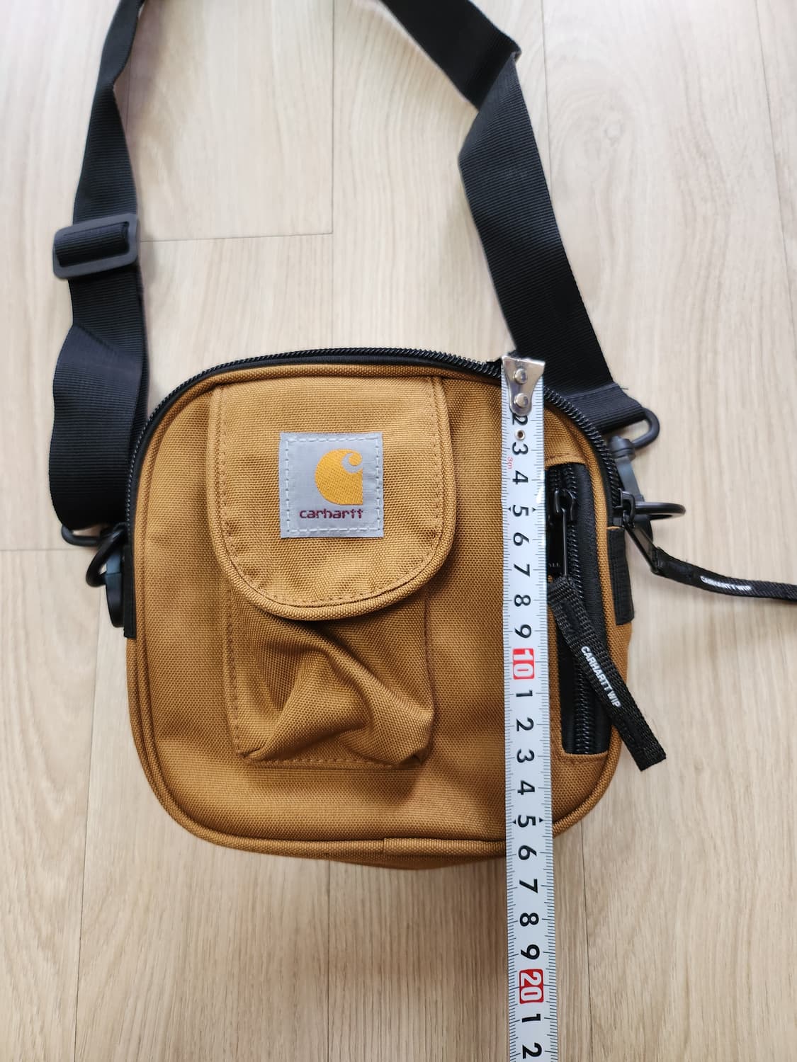 칼하트 미니 크로스백  상품이미지4