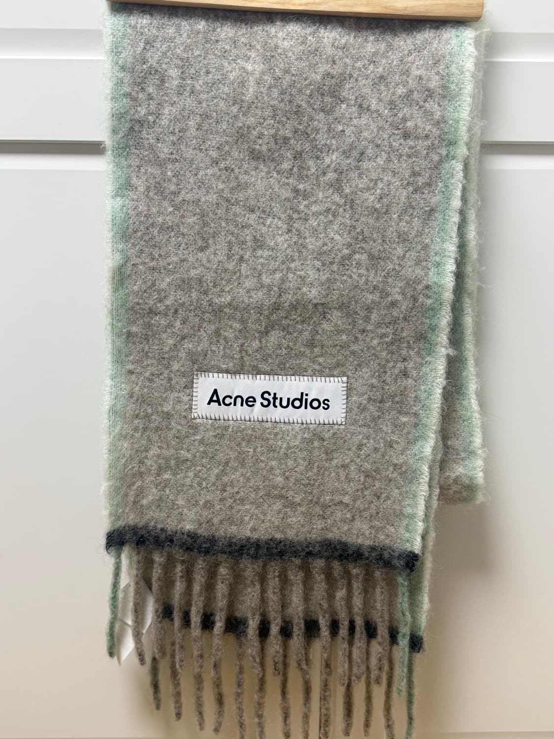 아크네 머플러 상품이미지1