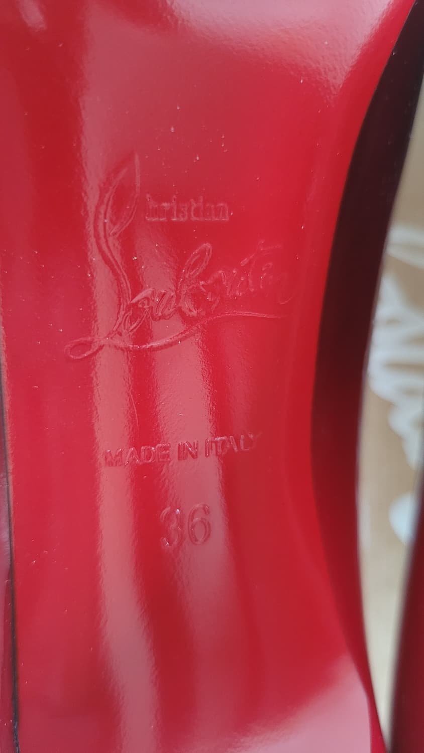 크리스찬 루부탱 케이트100 블랙-레드 디그레이드 사이즈 36 판매합니다 상품이미지6