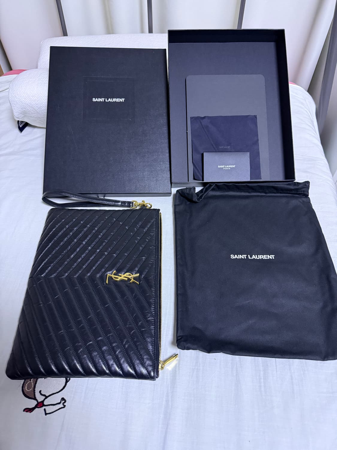 생로랑 클러치백 뉴미디움 금장 풀박스 21SS 상품이미지4