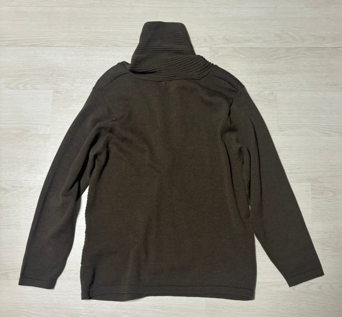 카키브라운 루즈넥 목폴라 니트  상품이미지3