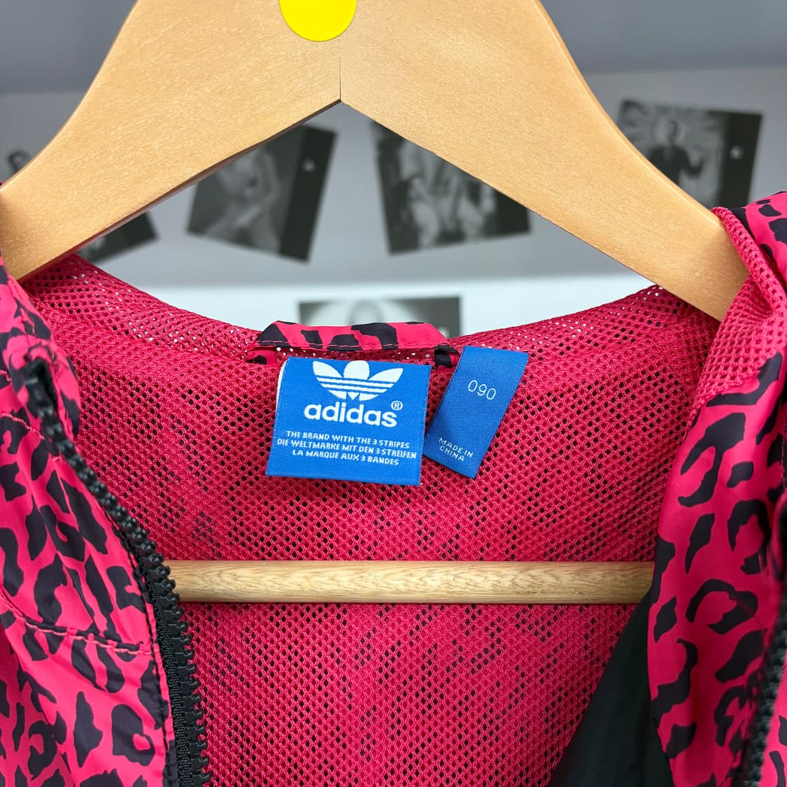 (S) 아디다스 올드스쿨 레오파드 경량 바람막이 자켓 상품이미지4