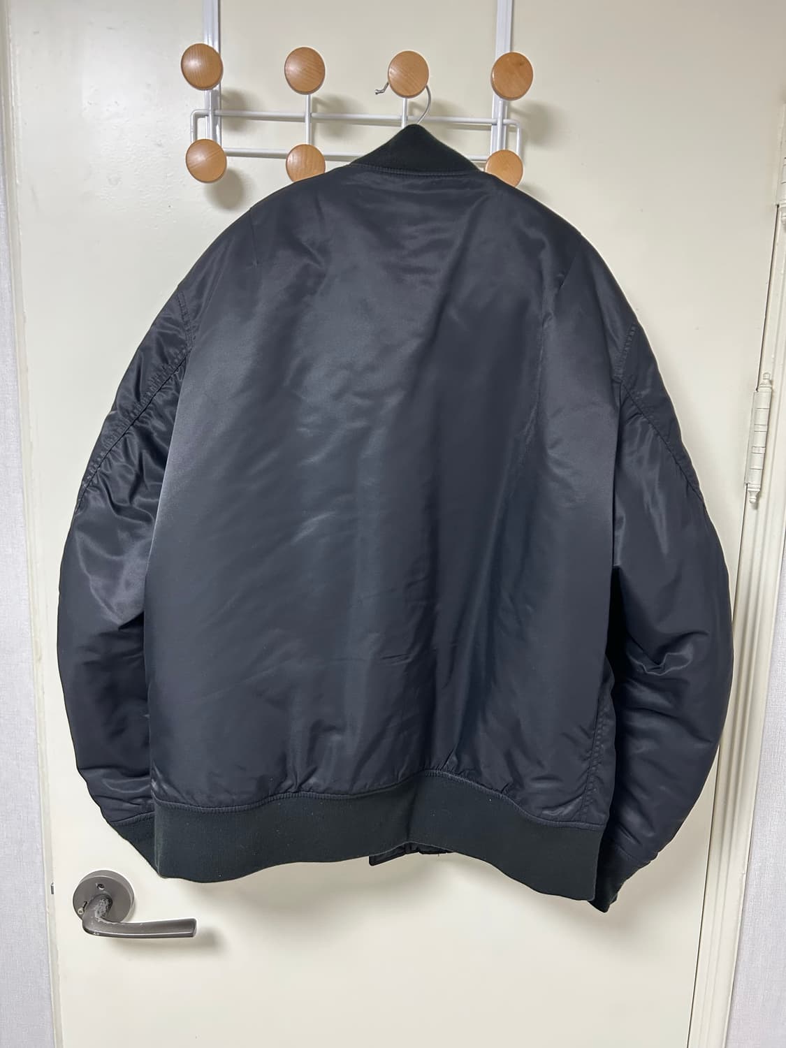 유니클로 MA-1 블루종 블랙 색상 XL 상품이미지6