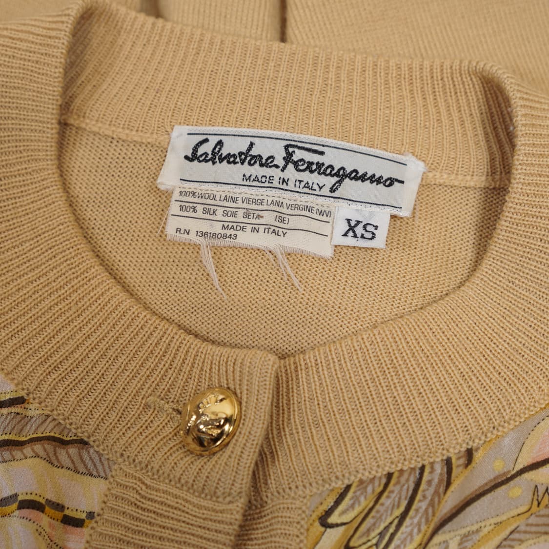 살바토레 페라가모 실크 이태리 가디건 상품이미지7