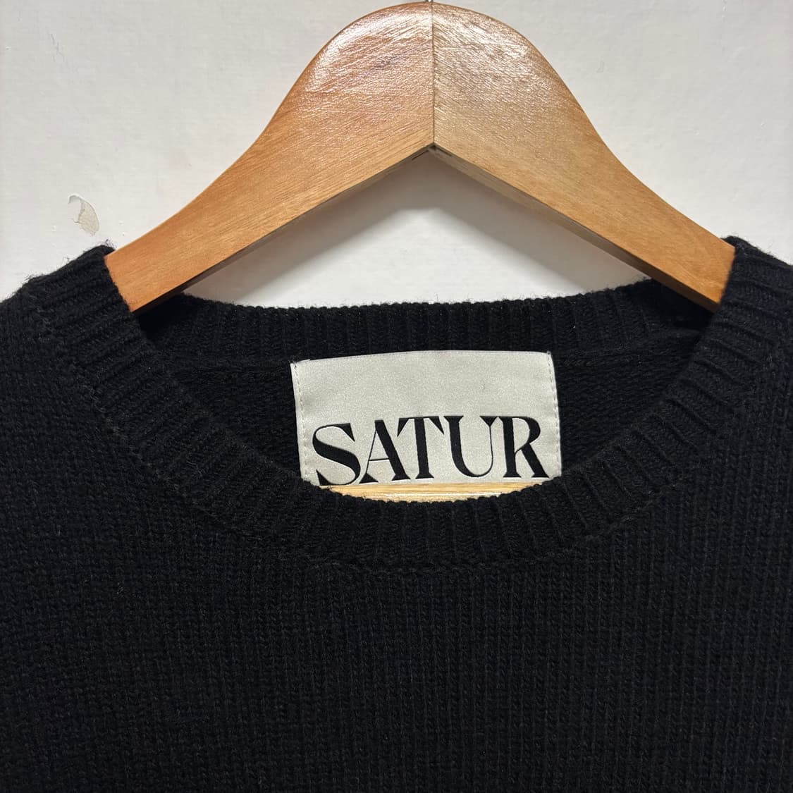 세터 블랙 언발란스 캐시미어 니트 상품이미지4