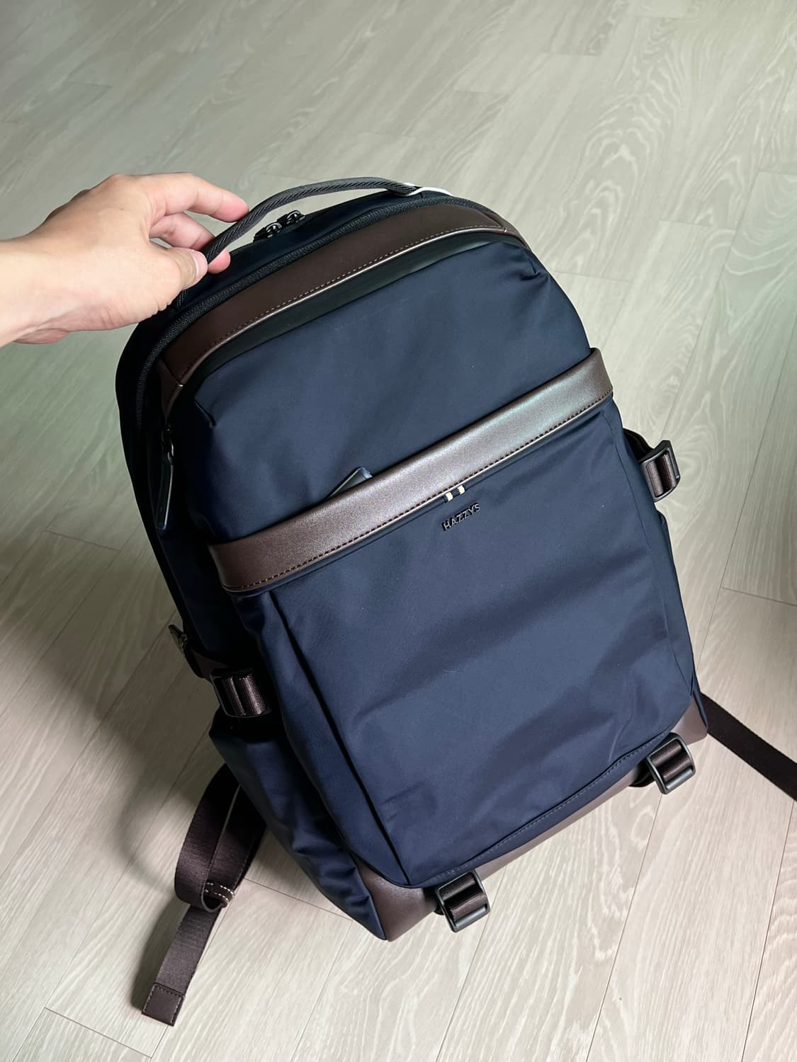 헤지스 코듀라 나일론 백팩 25fw 새상품 상품이미지1