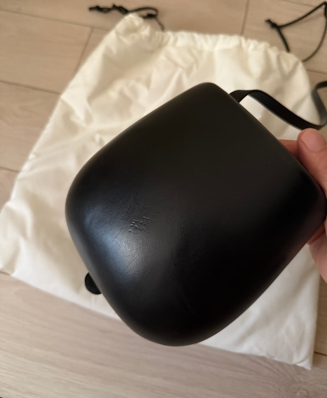 르메르 타코백 블랙 상품이미지2