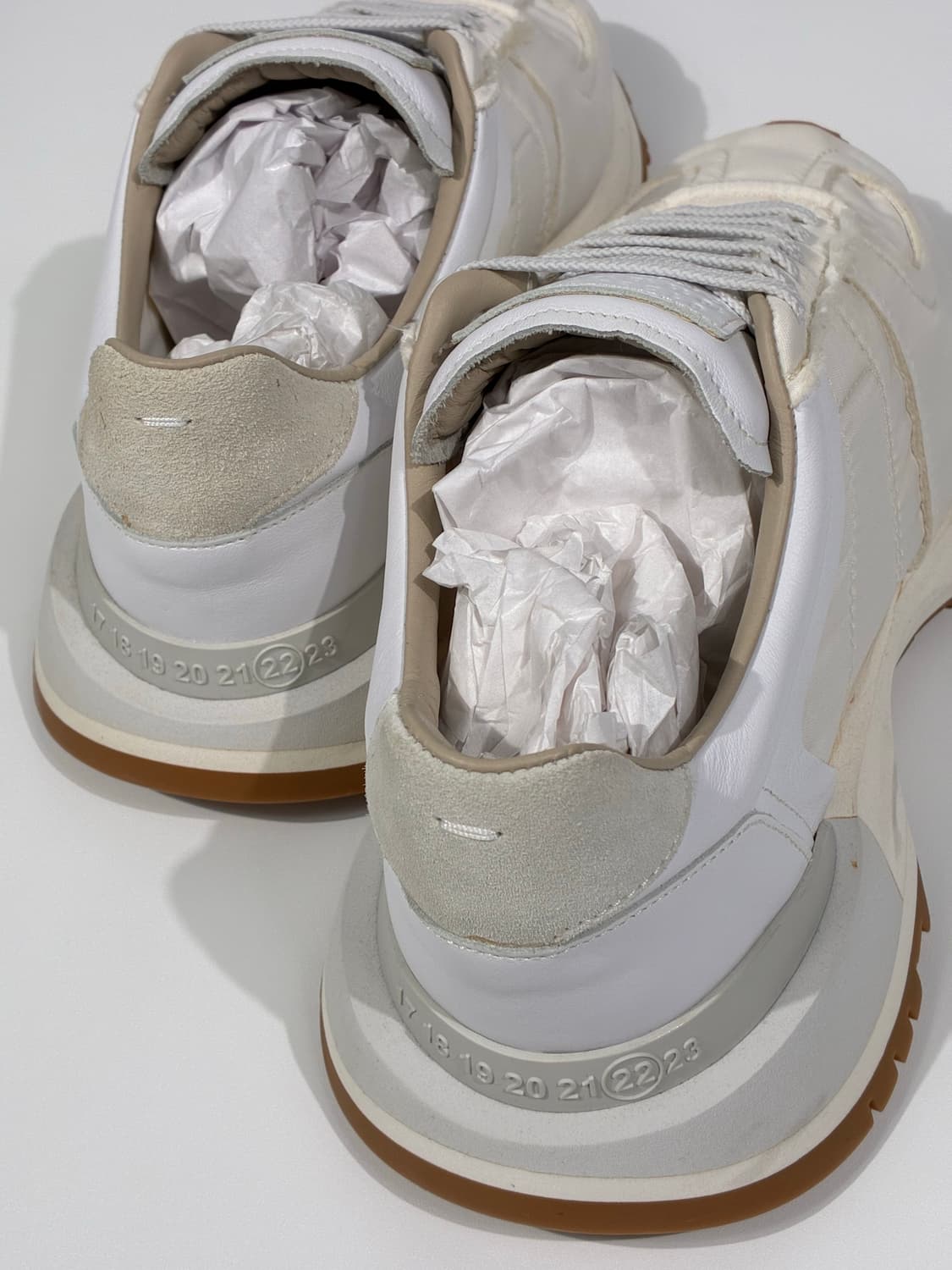 메종 마르지엘라 러너 에볼루션 스니커즈 화이트 41사이즈 상품이미지4