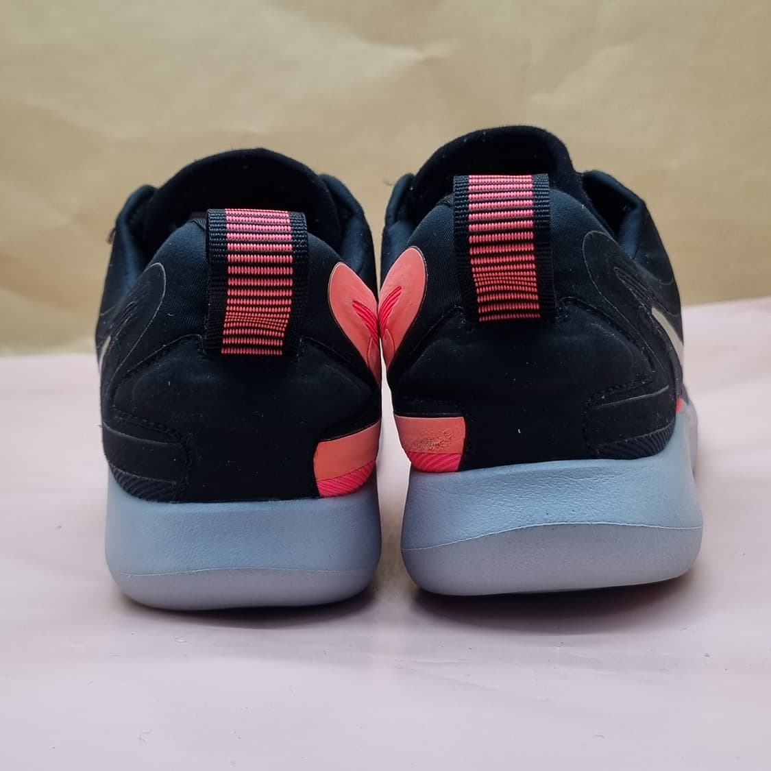 나이키 루나솔로 여성운동화235 상품이미지4