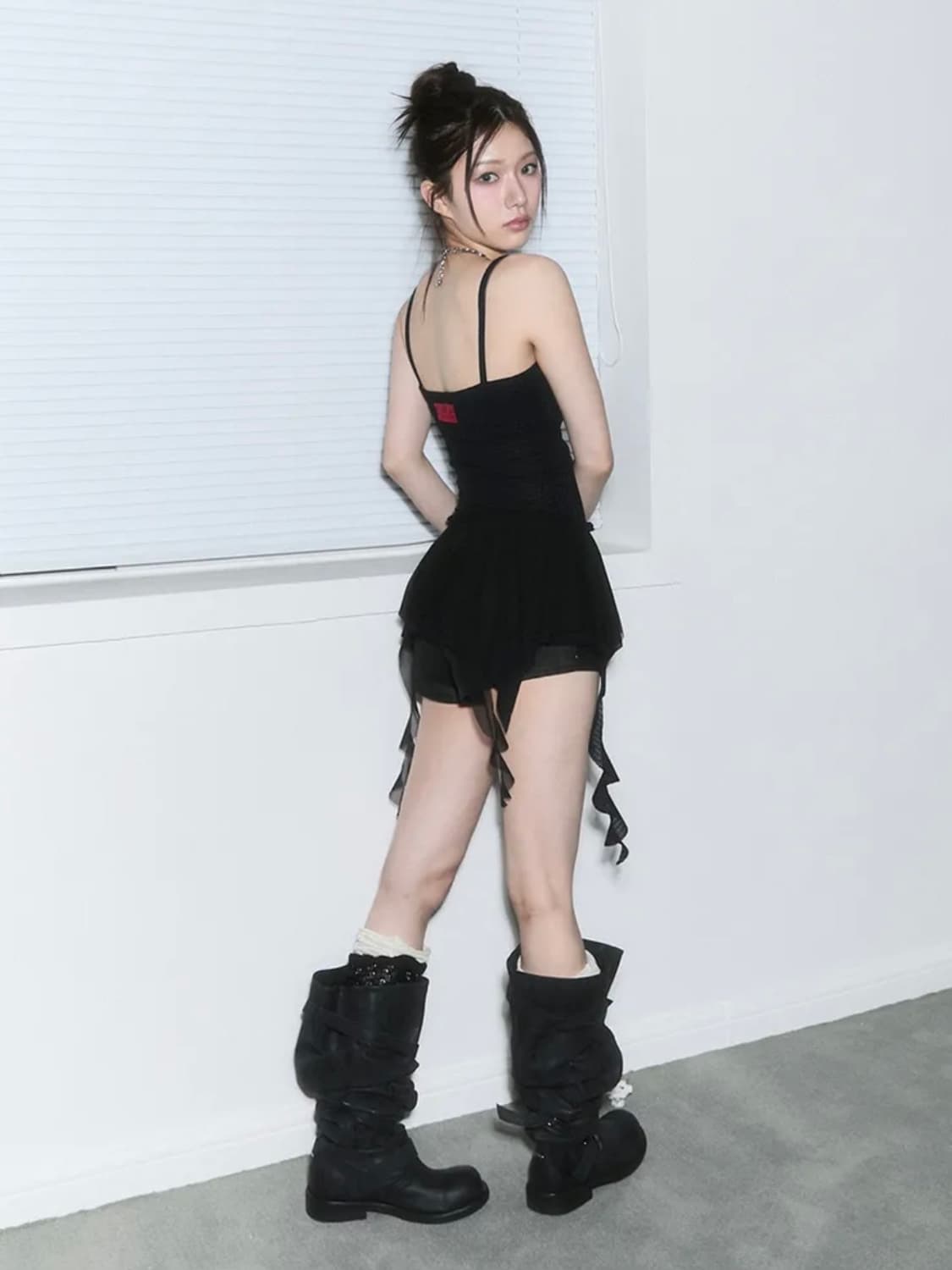 [ONE SIZE] 체리퀴리 프릴 레이어드 슬리브리스 블랙 상품이미지3