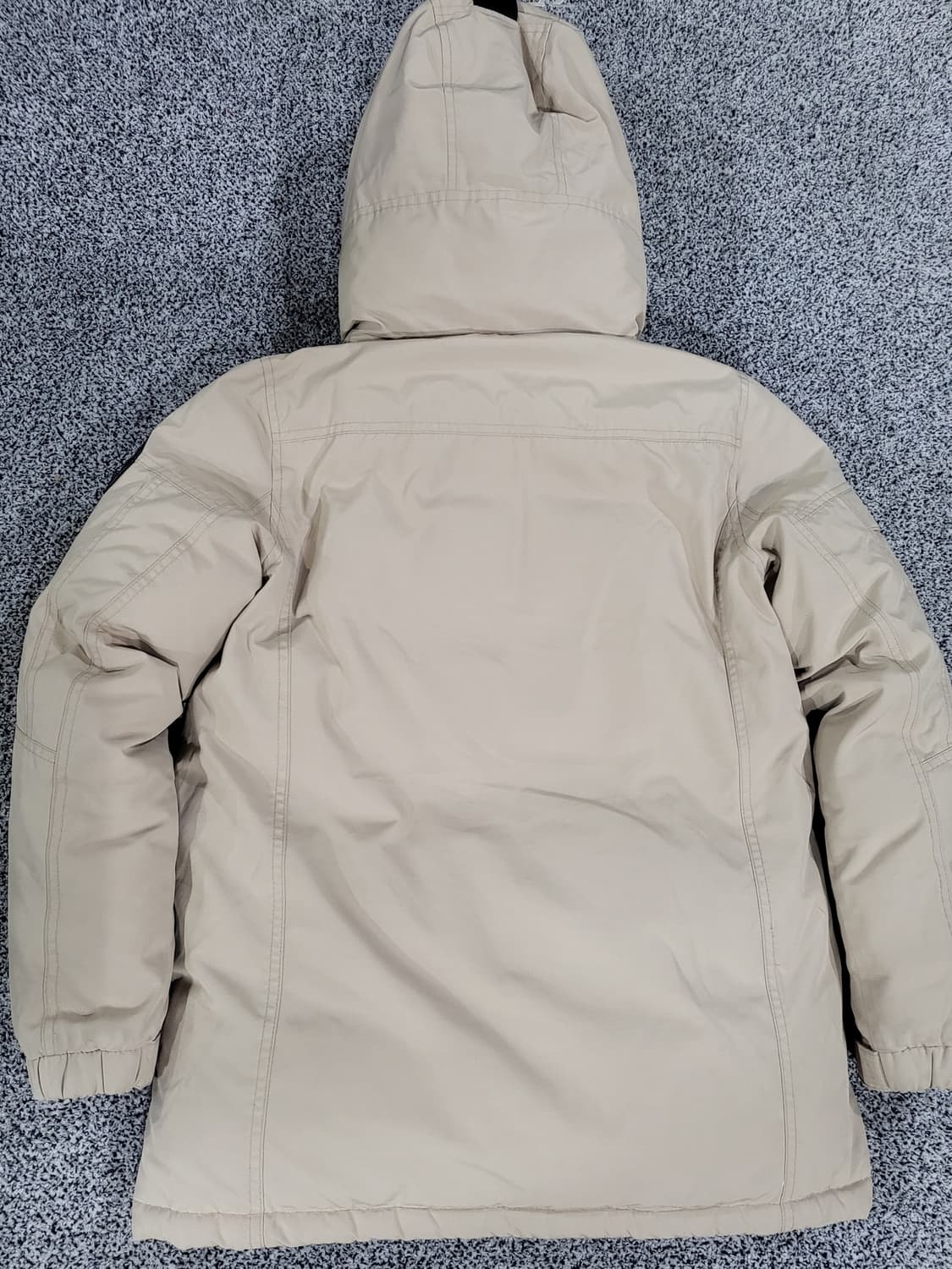 게스(GUESS) 베이지 후드 패딩 자켓 상품이미지3