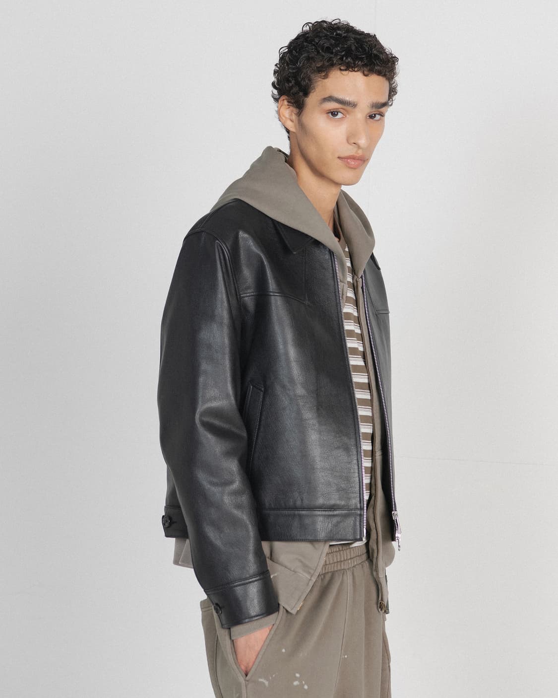 브라운야드 25FW 레더 블루죵 상품이미지3