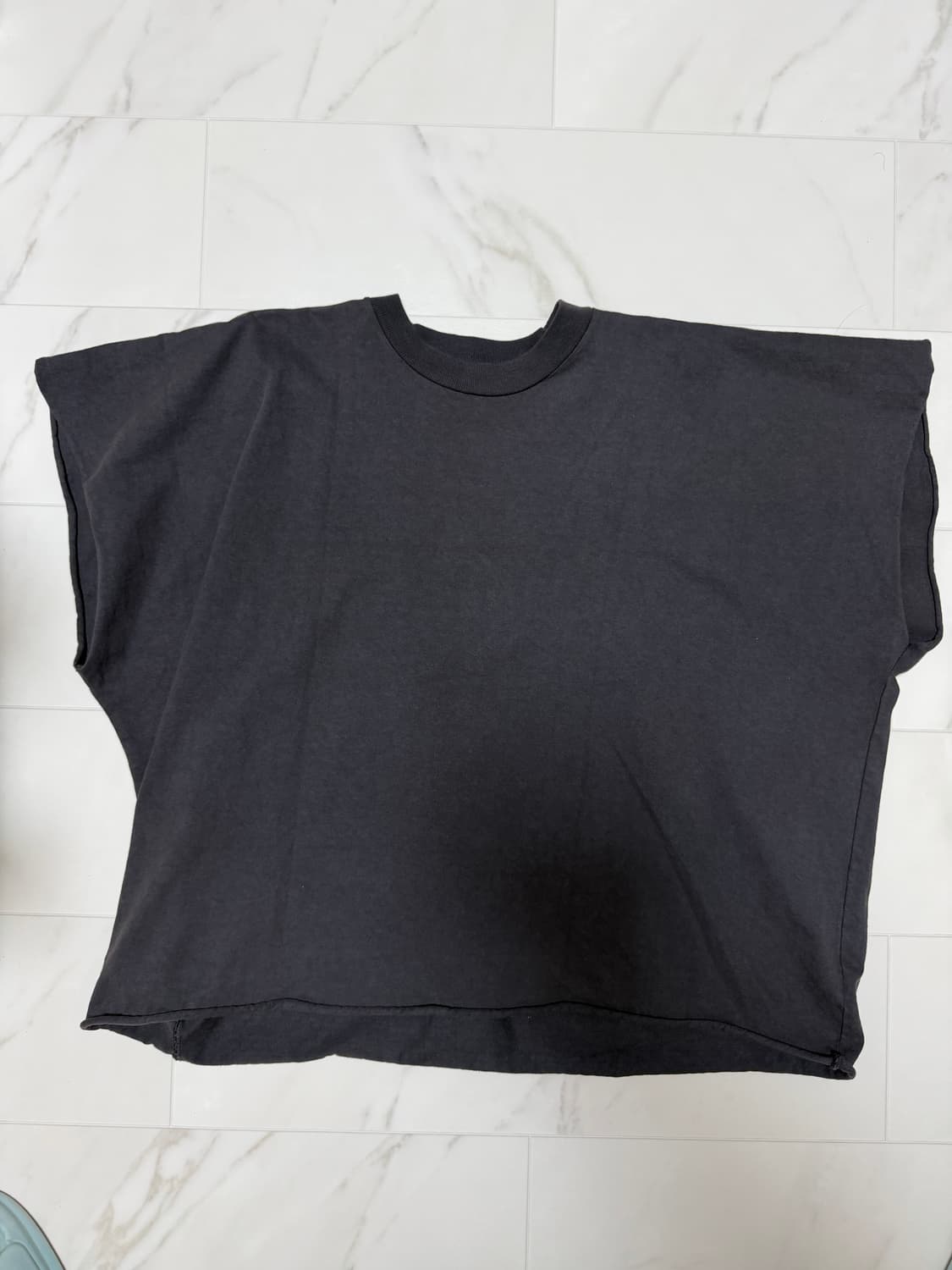 칸예 벌쳐스 티셔츠 상품이미지1