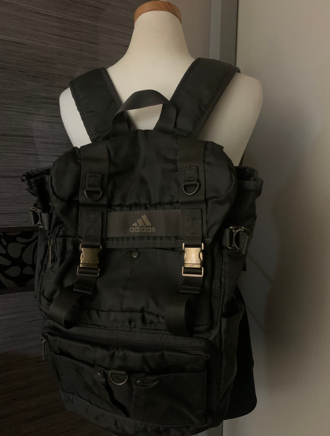 아디다스 빈티지 카키 백팩 상품이미지3
