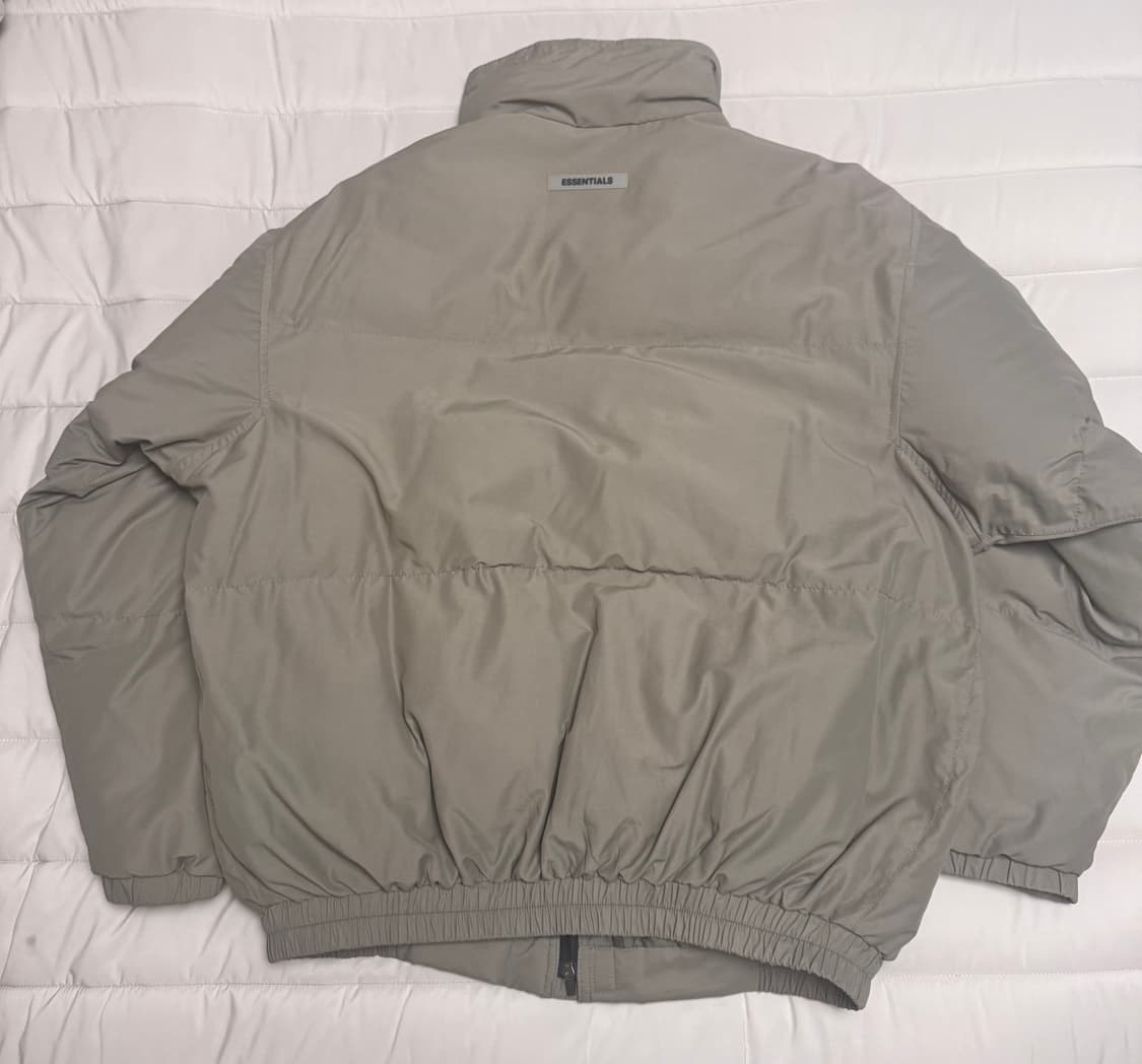 피어오브갓 에센셜 푸퍼 재킷 상품이미지2