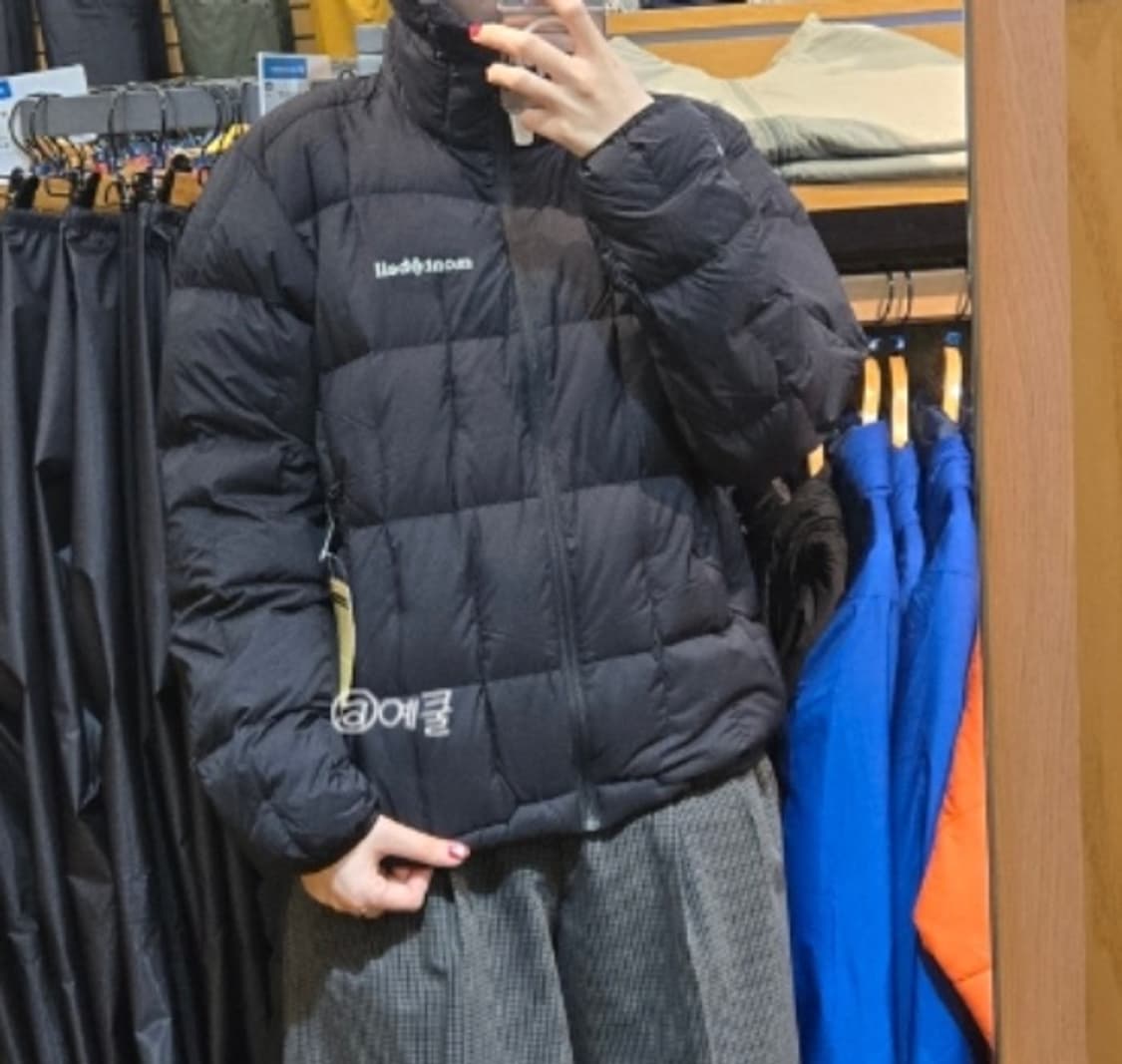몽벨 800 재팬 네이지 경량 패딩 M 상품이미지3