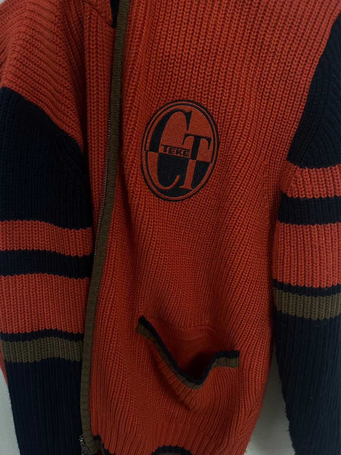 테켓 hoodie orange 판매합니다 상품이미지2