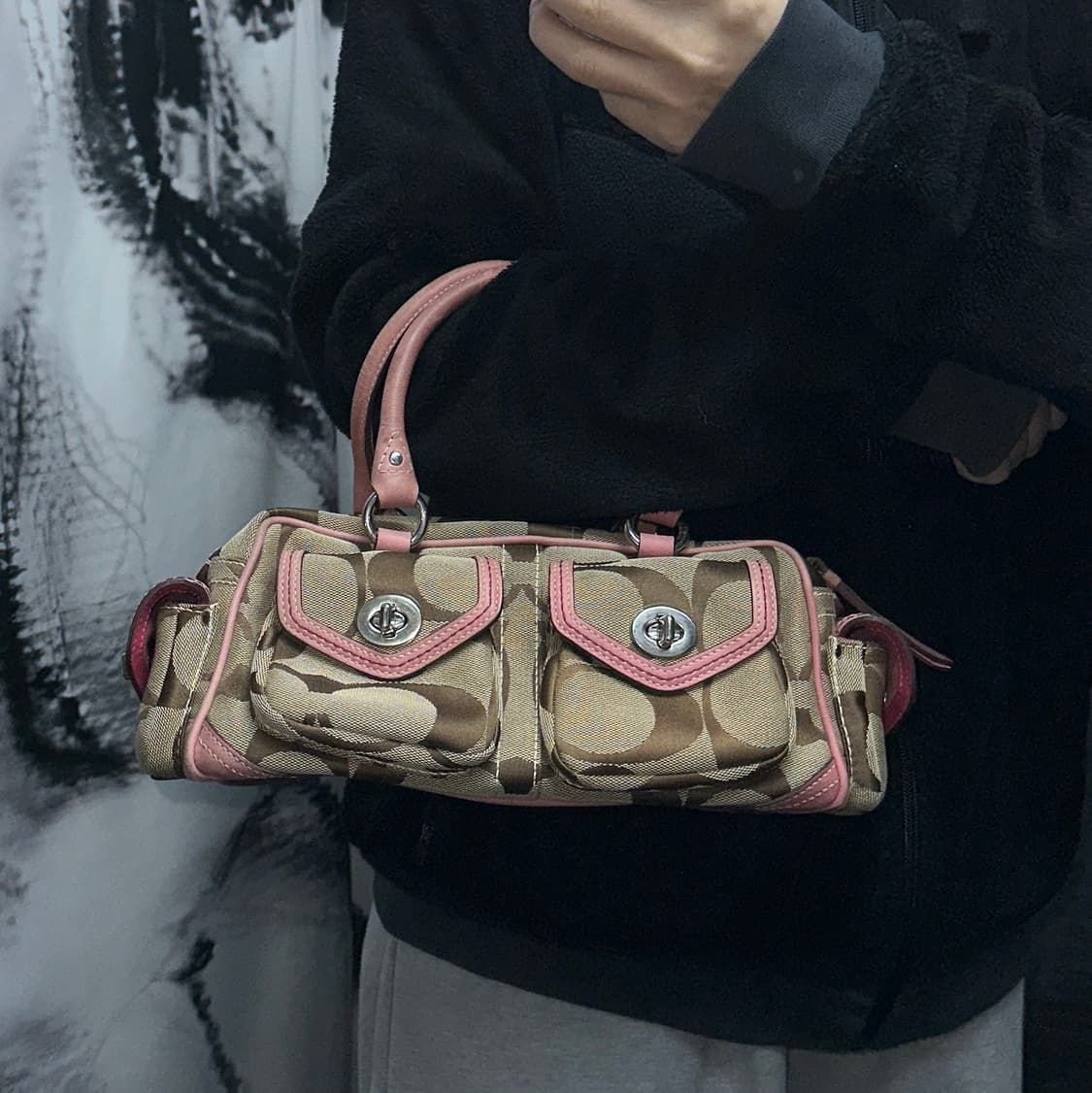 코치 핑크 시그니처 토트백 상품이미지1