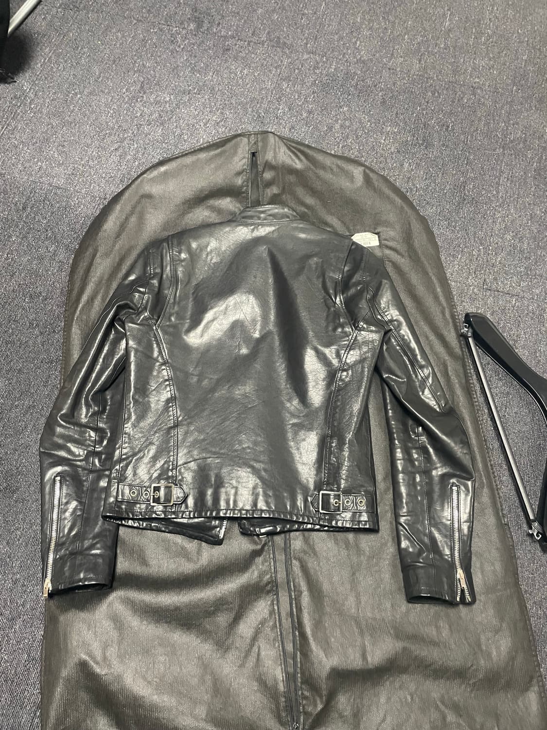 생로랑 레더 레이싱 자켓 상품이미지2