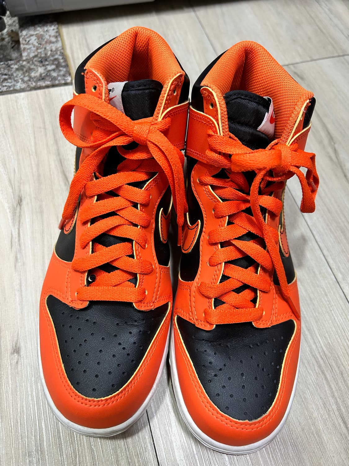 (GS) 나이키 덩크 하이 세이프티 오렌지 상품이미지1