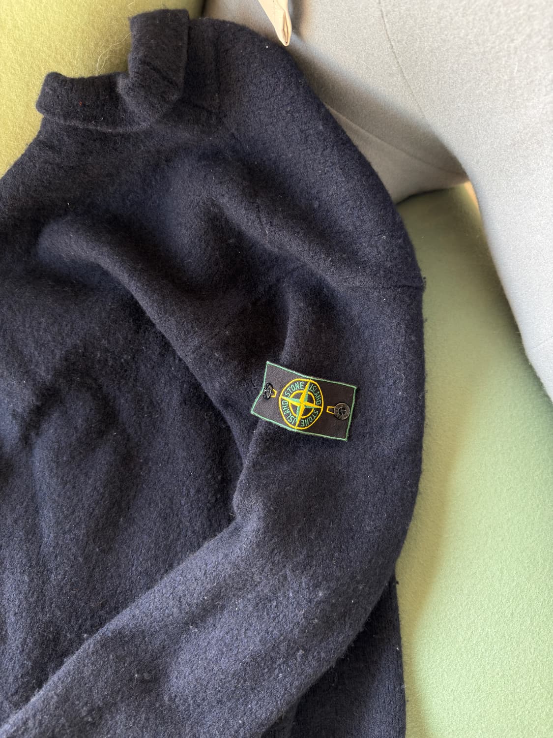 95AW 스톤 아일랜드 울 롤넥 니트 상품이미지3