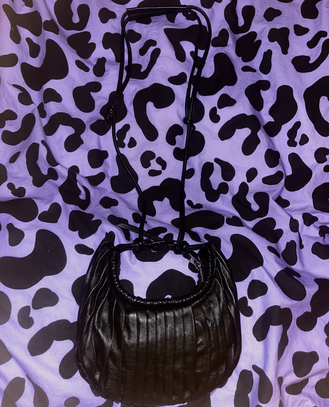 BOGKI Ripple Cross Body Bag 상품이미지6