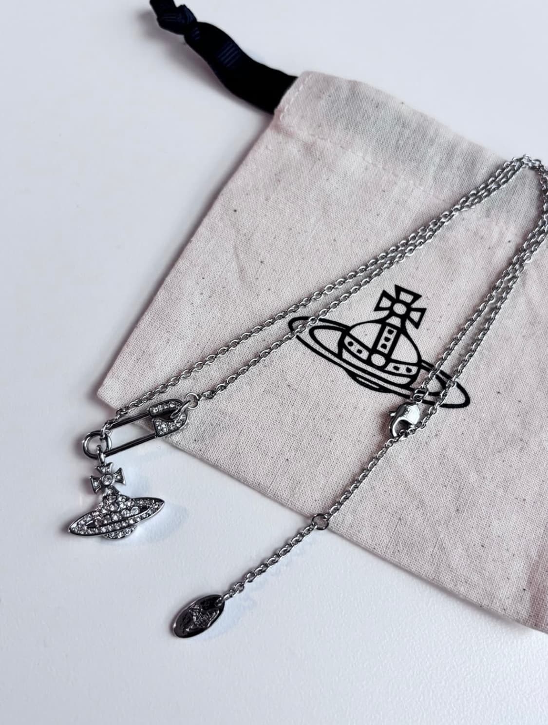 비비안웨스트우드 아카이브 큐빅 세이프티핀 orb 팬던트 목걸이 상품이미지3