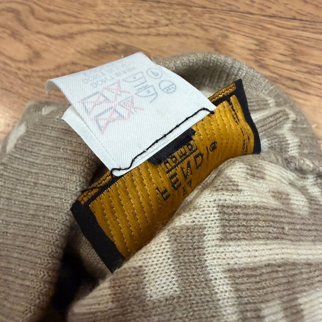 Fendi 울 비니 상품이미지5