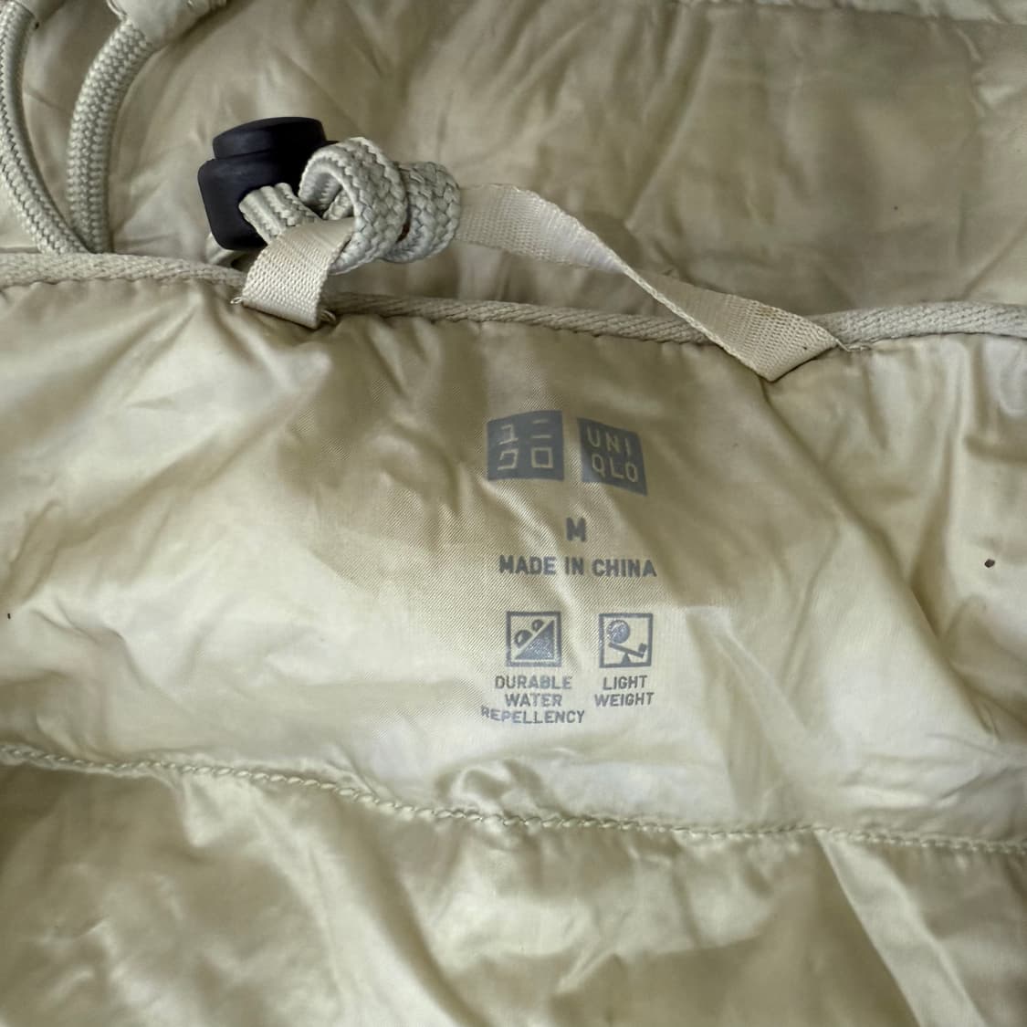 [M] 유니클로 울트라 라이트 다운 베스트 자켓 0109T1 상품이미지3