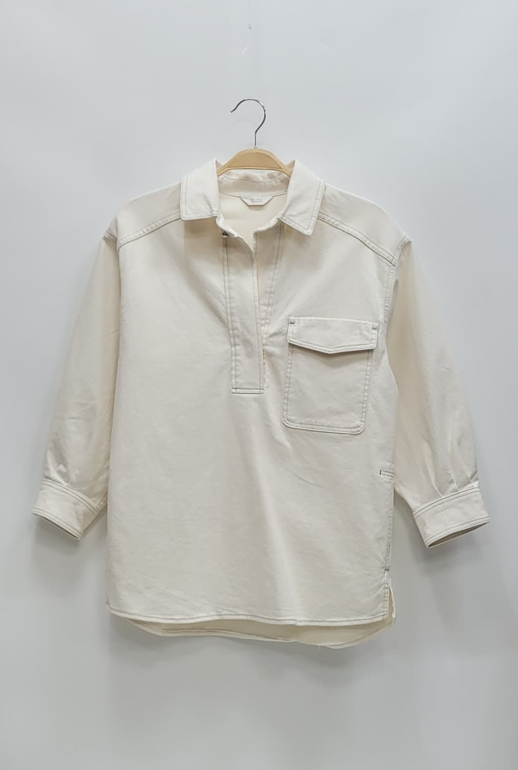 TIME 한섬 타임 데님 풀오버 셔츠 / 여 82 아이보리
 상품이미지1