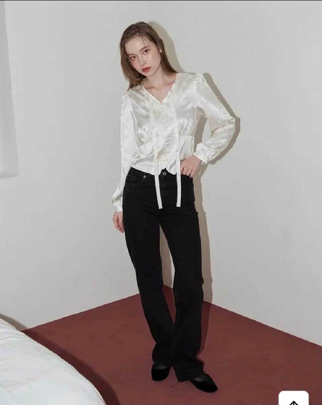 벰버 JACQUARD RIBBON BLOUSE_CREAM 상품이미지2
