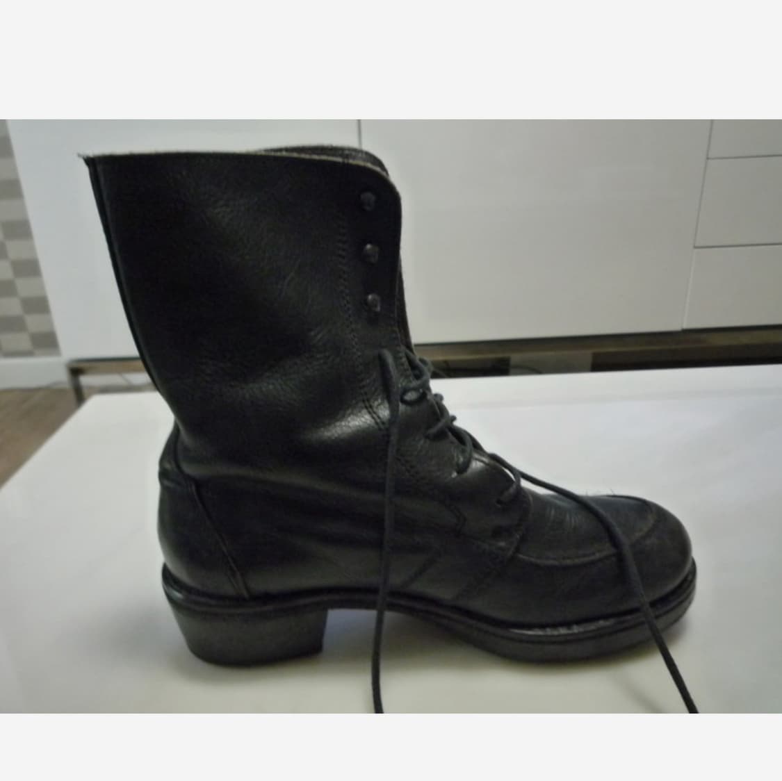 MOMA x 바니스 뉴욕 가죽 부츠 상품이미지2
