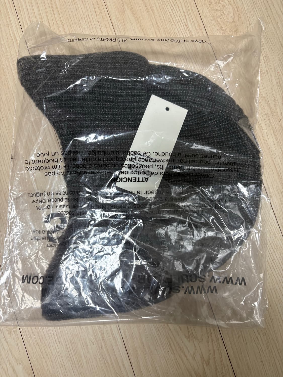 스컬프터 이어플랩 비니 차콜 상품이미지3