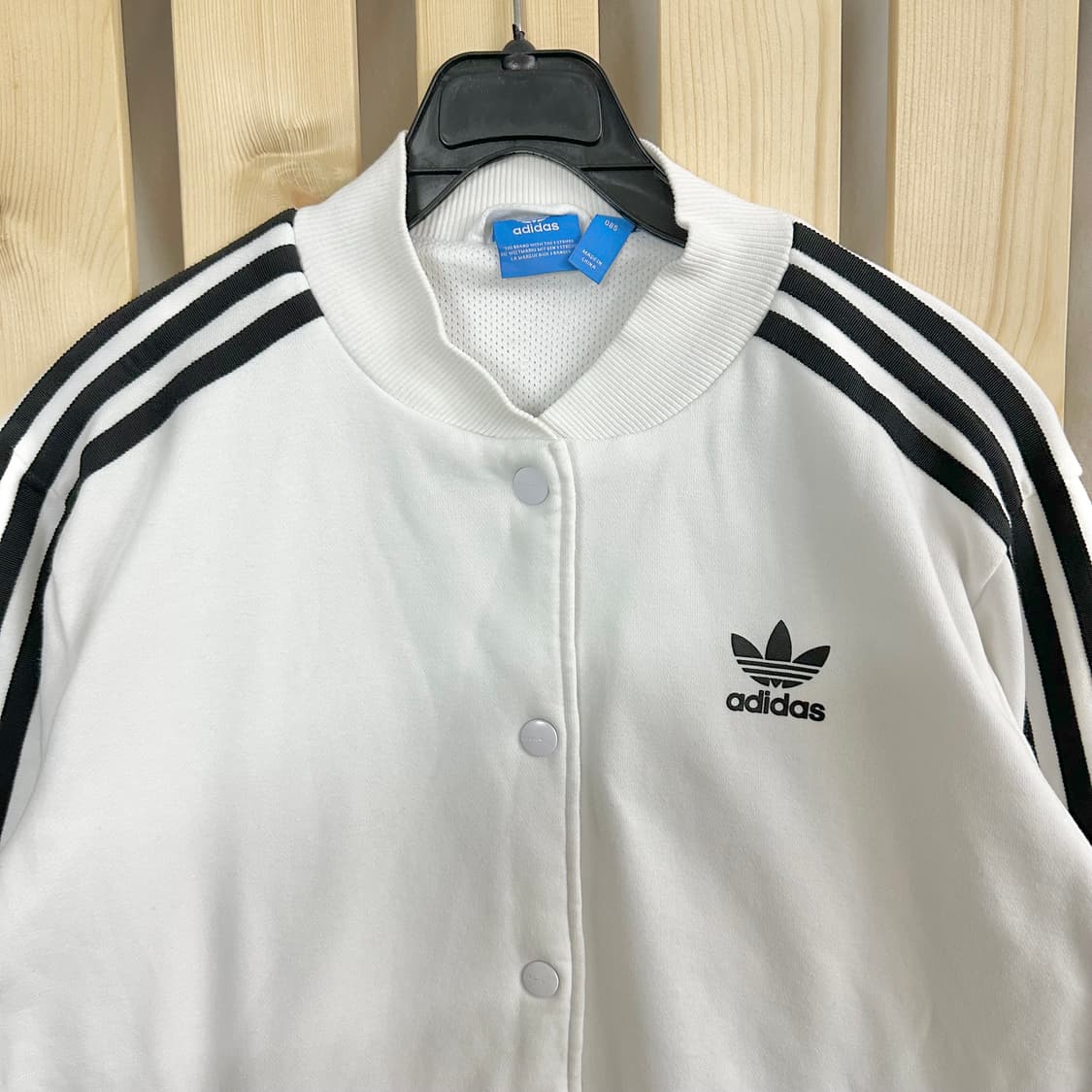 (S) 아디다스 화이트 빅로고 봄버 자켓 트랙탑 상품이미지4