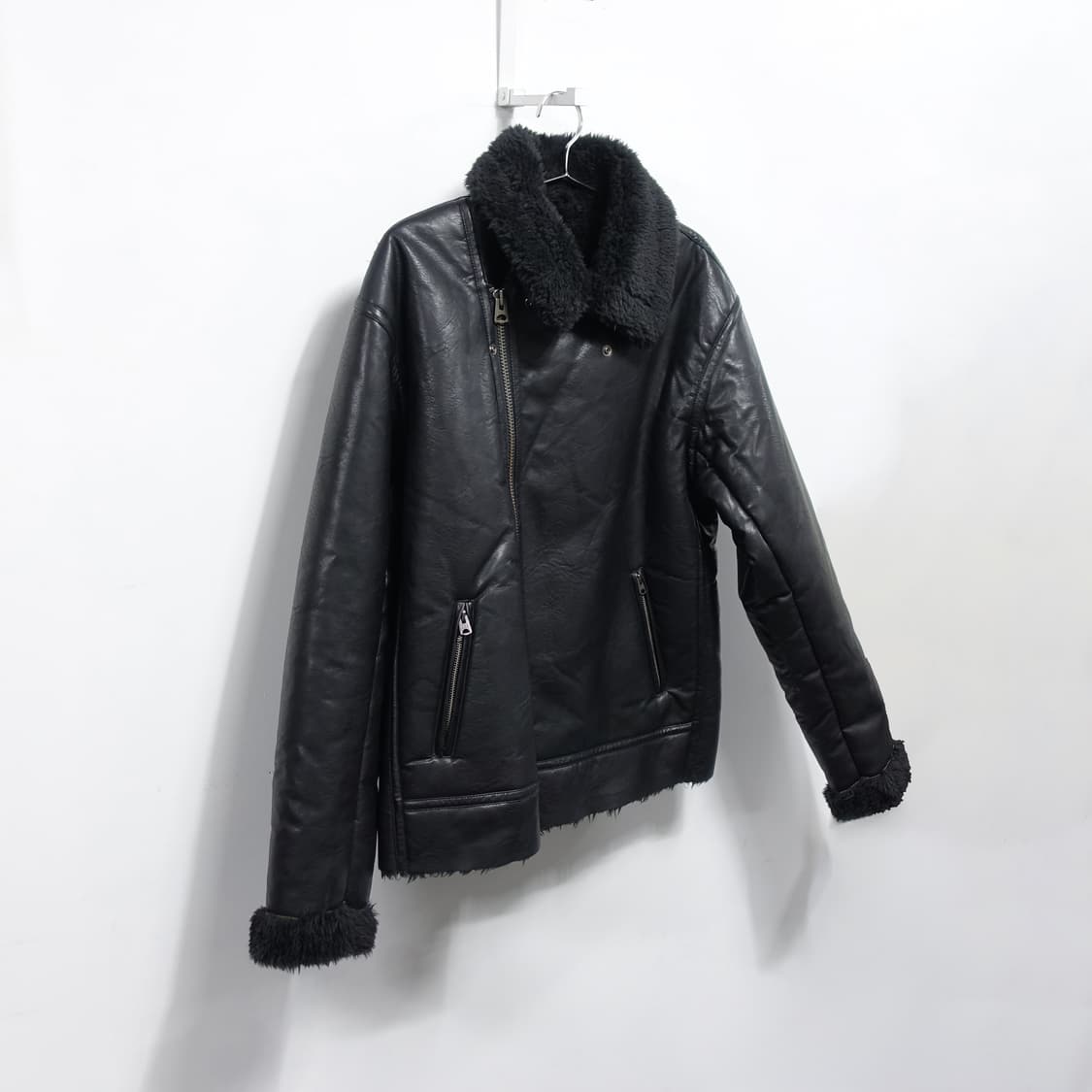 DANKE SCHON 당케쉐인 오버사이즈드 무스탕 자켓 상품이미지3