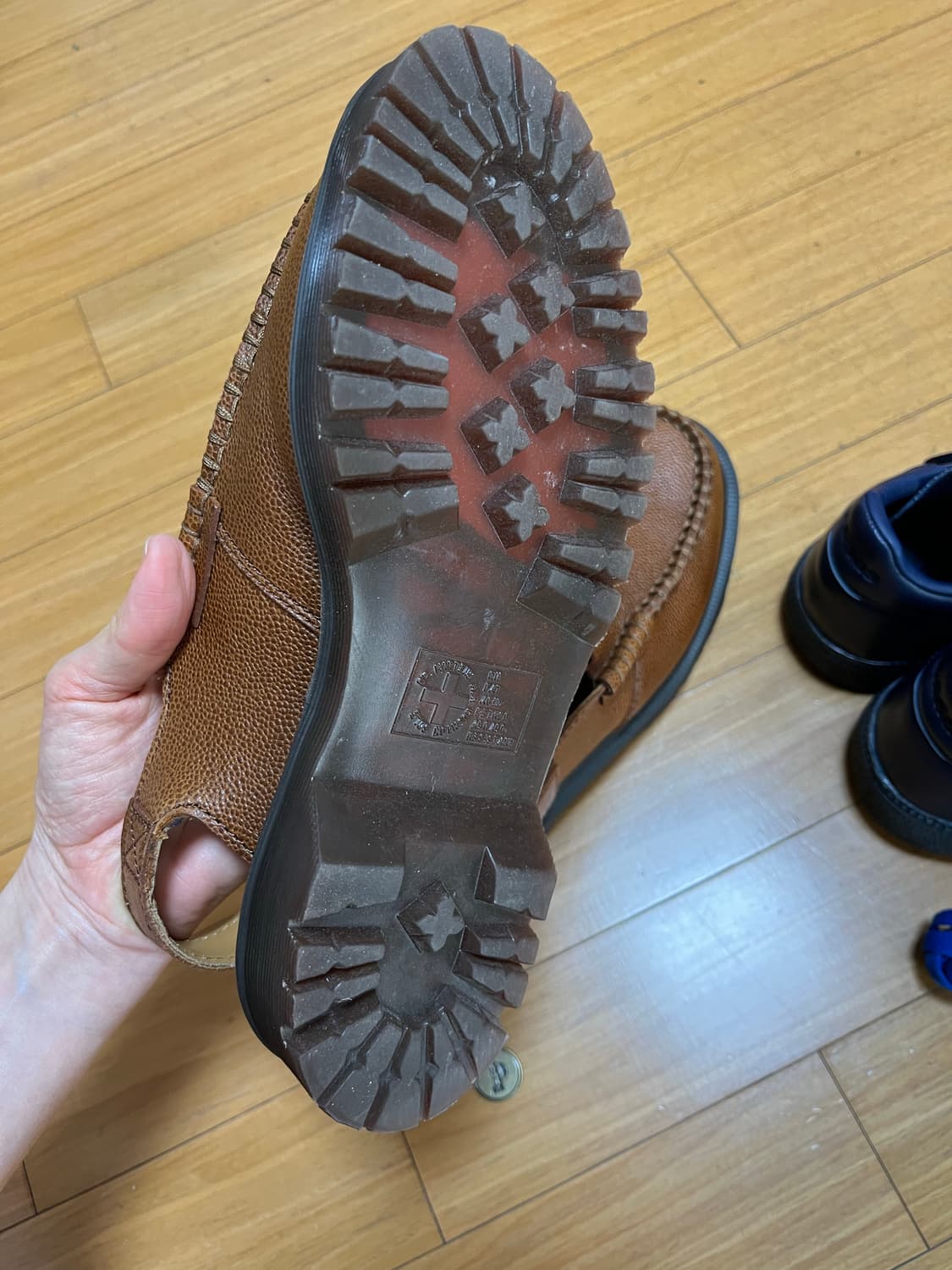 닥터마틴 페니로퍼 디테일 240 상품이미지3