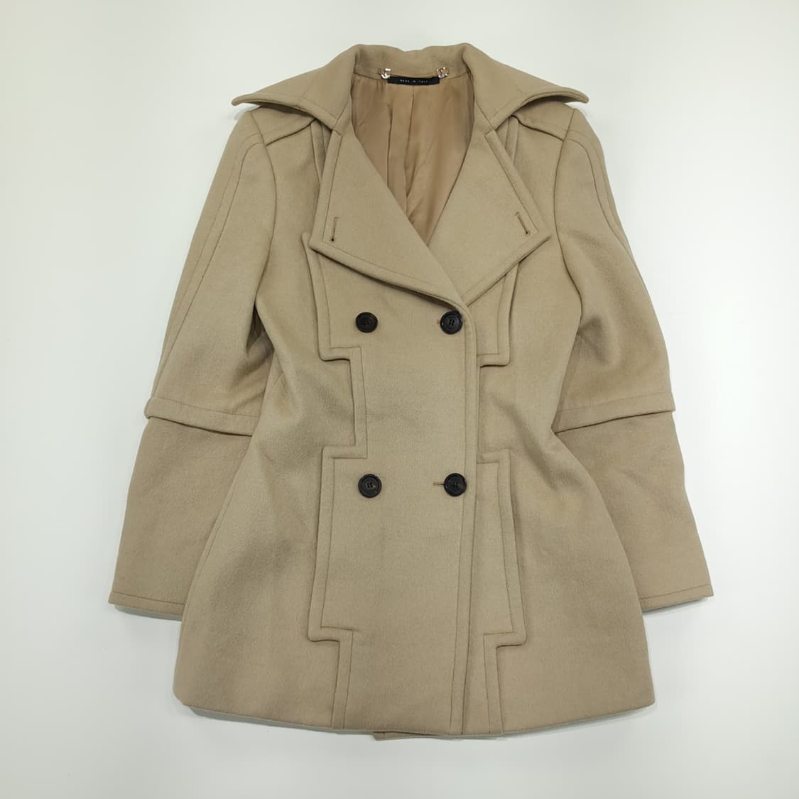 CN909 M 구찌 클래식 일본판 베이지 울 앙고라 더블 코트 상품이미지1