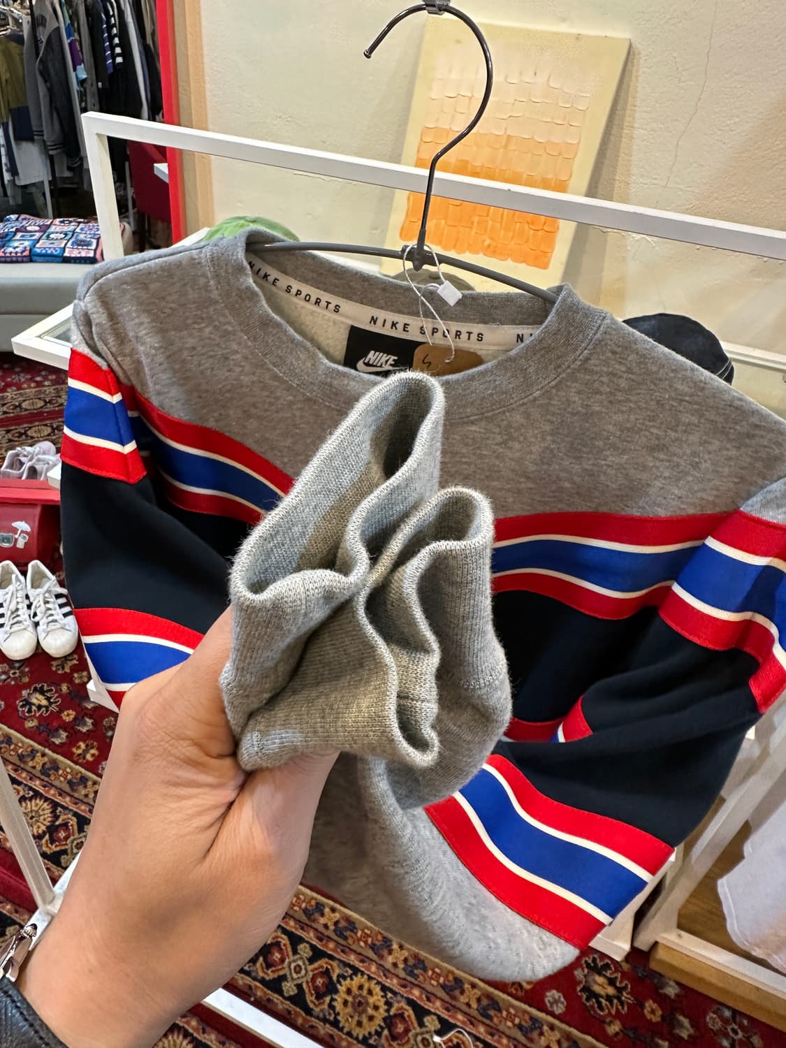 나이키 레터링 로고 레드블루 라인 맨투맨 S 상품이미지5