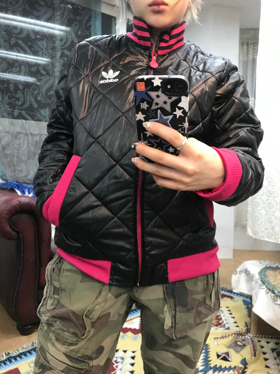 아디다스 블랙핑크 깔깔이 경량패딩  상품이미지1