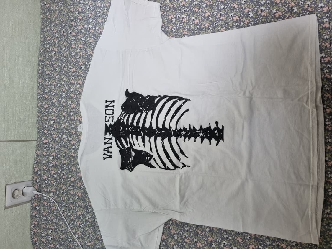 반팔티 5장 일괄판매 합니다 상품이미지4