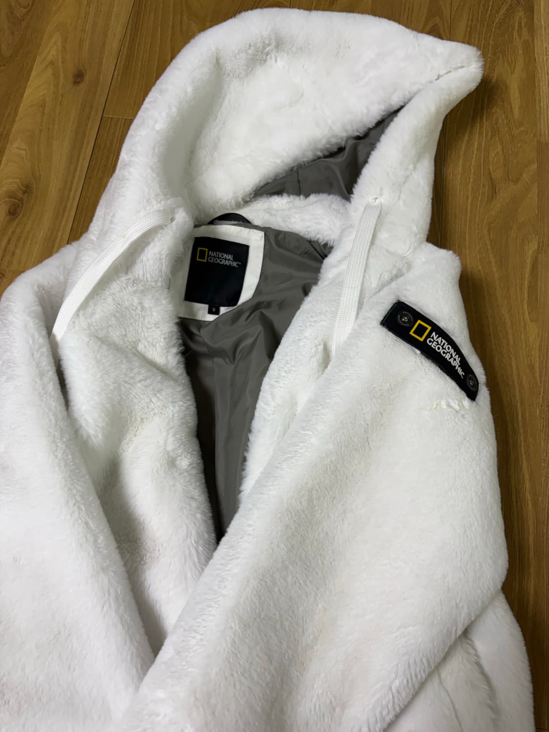 내셔널지오그래픽 부드러운 털 후리스 아이보리 S 상품이미지1