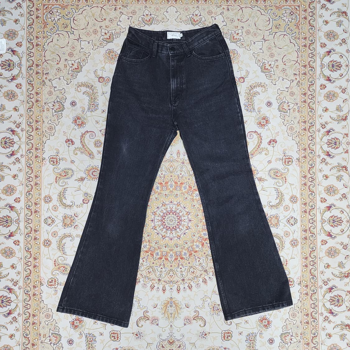 Moia 모이아 흑청 부츠컷 데님
24-25 상품이미지2