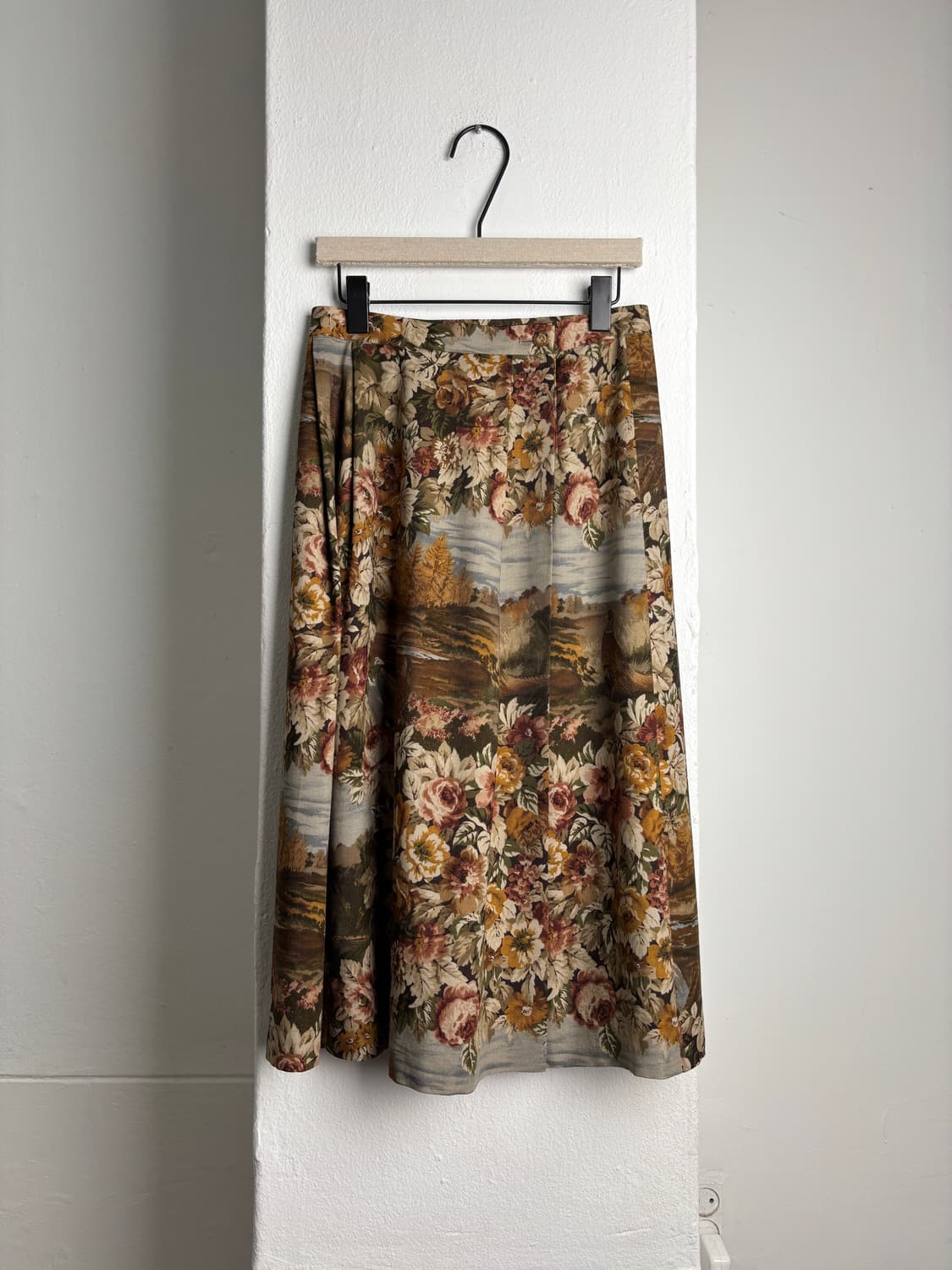 Vintage Burberry 80-90’s Wool&Silk skirt 상품이미지1