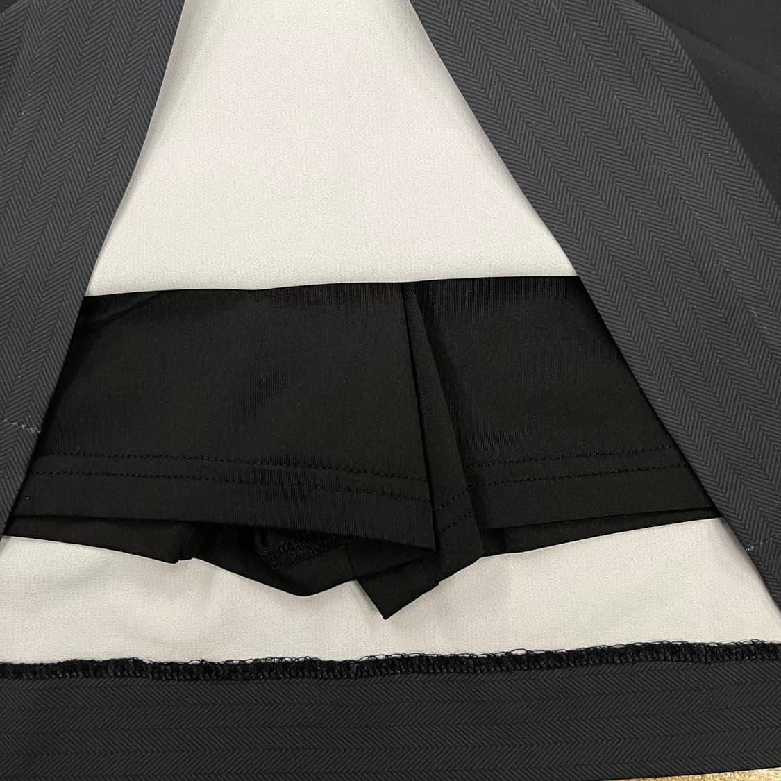 [정품/25] 타이틀리스트 줄무늬 스커트 네이비 옐로우 포인트 b15 상품이미지6