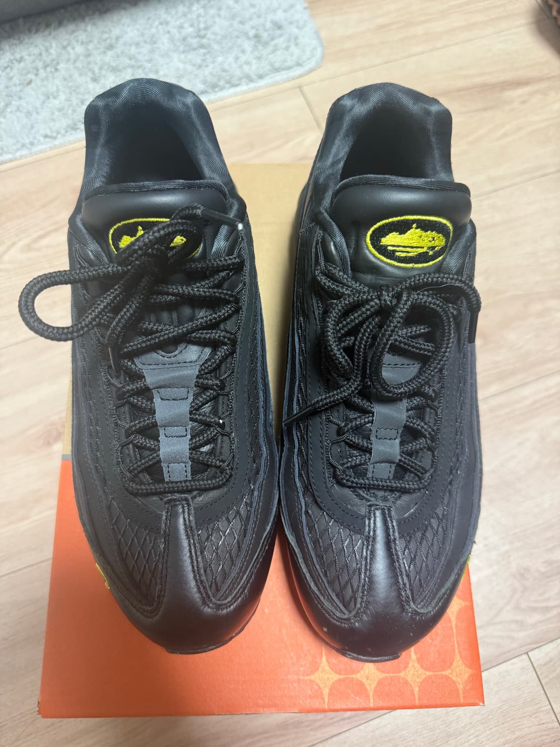 [265] 나이키 에어맥스95 코르테이즈 블랙 옐로우 상품이미지3