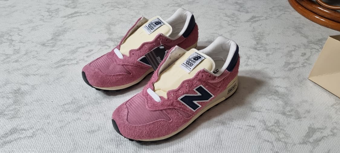 뉴발란스 1300 에임레온도르 더스티 핑크 285 상품이미지1