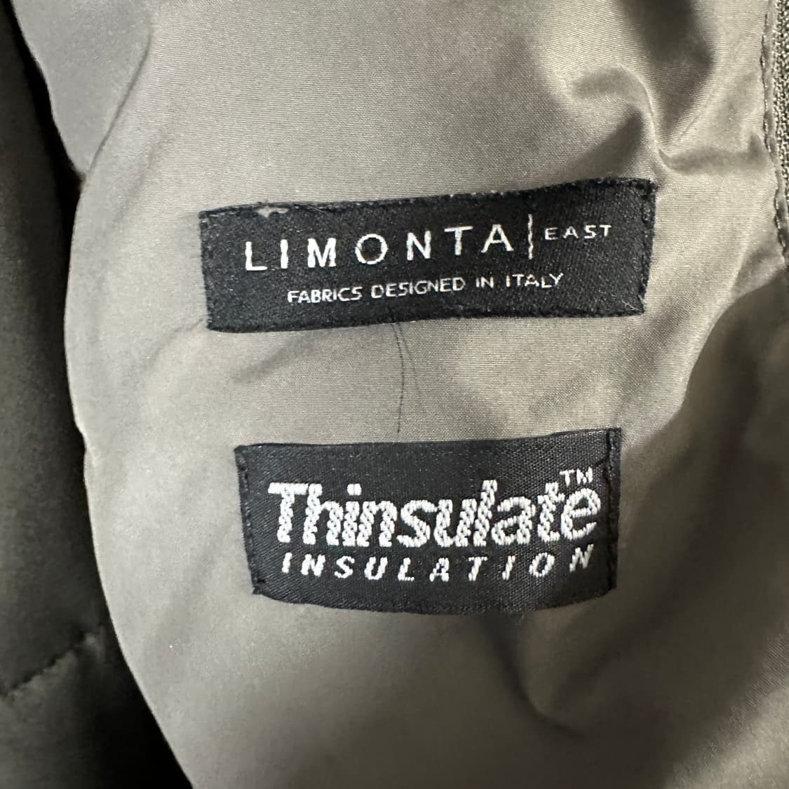 인사일런스 LIMONTA 케미라 후디드 점퍼 DIM GREY 상품이미지5