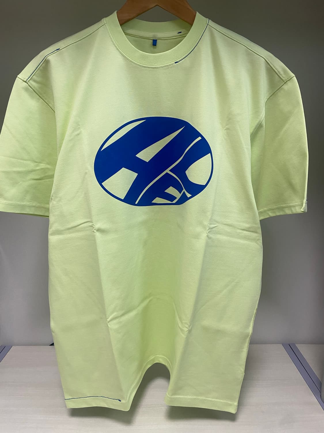 (새상품) 아더에러 디스토트 로고 티셔츠 상품이미지1