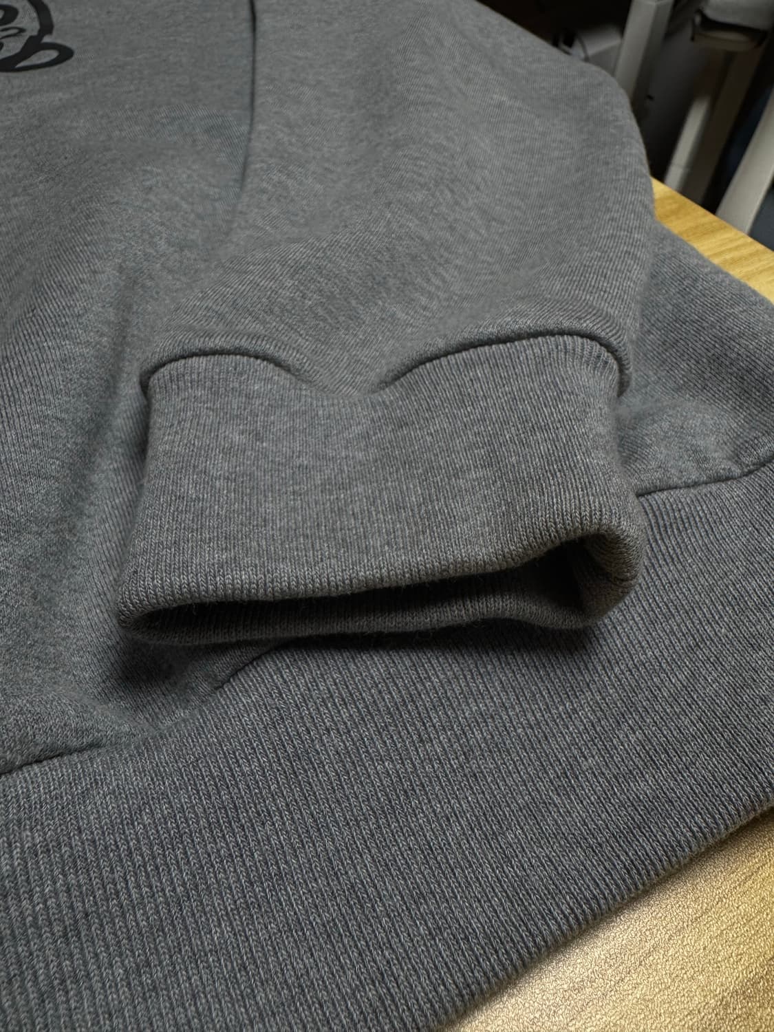 루이비통 x 니고 하트 크루넥 맨투맨 L 상품이미지2