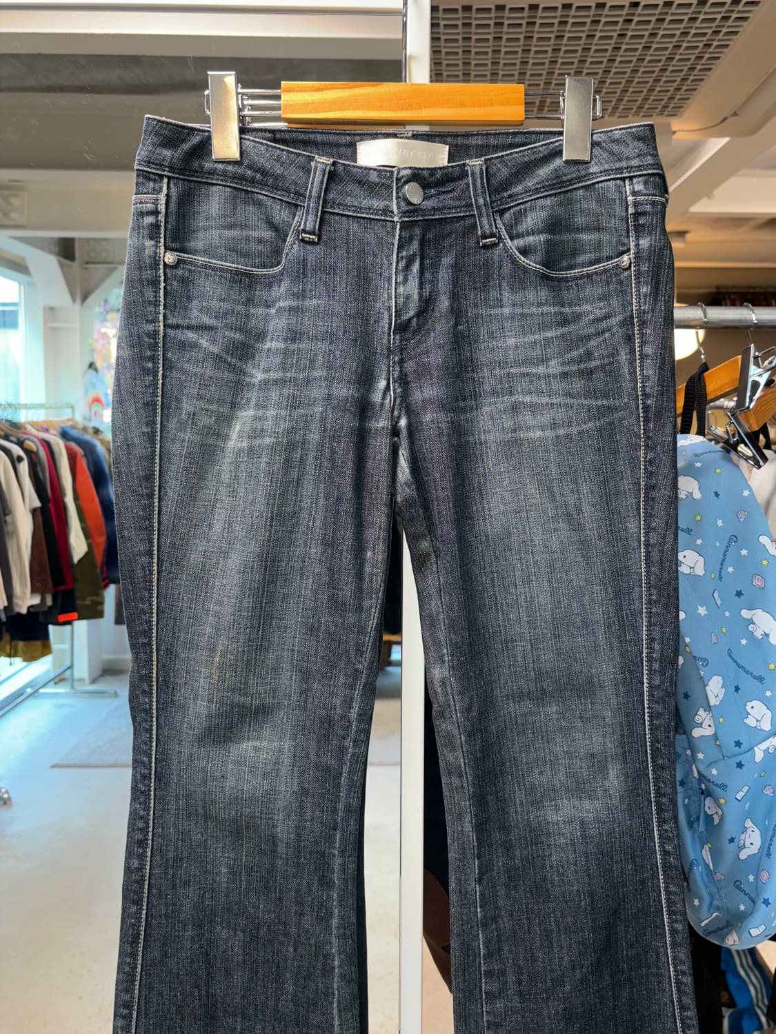 리바이스 하트 플레어진 상품이미지2